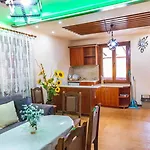 Cozy Retreat In Cigov Chark ヴィラ